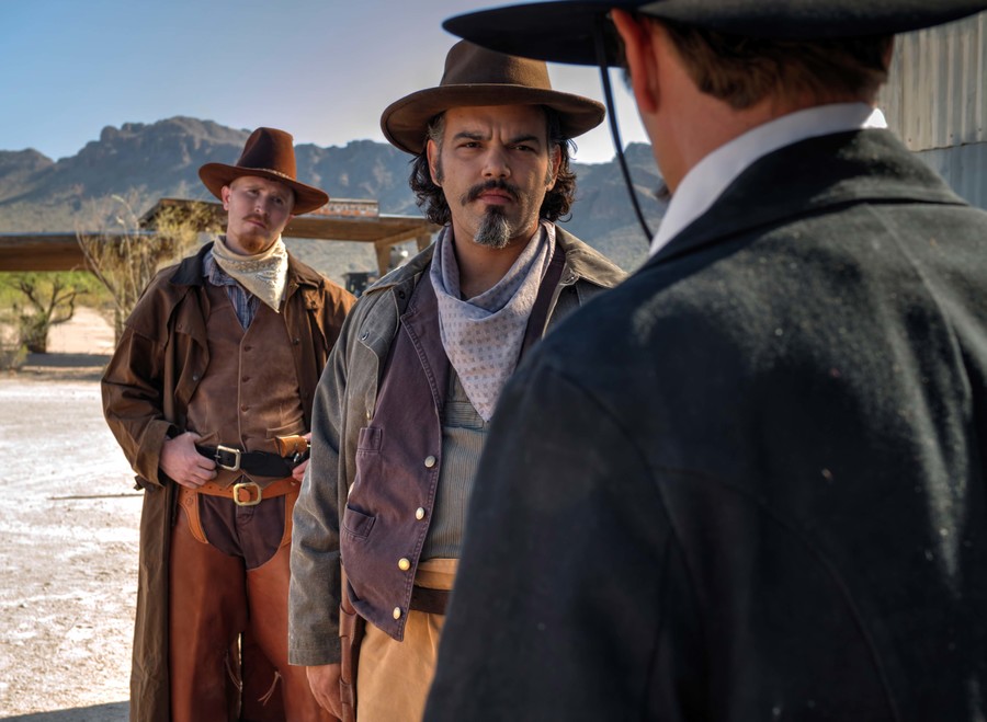 Frank_Ike_02 - TOMBSTONE RASHOMON